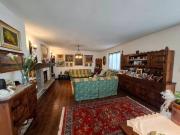Prestigiosa villa di 365 mq in vendita Santa Maria...