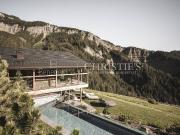 Prestigiosa villa di 386 mq in affitto La Curta,...