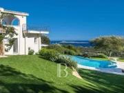 Prestigiosa villa di 400 mq in affitto Porto Cervo, Sardegna