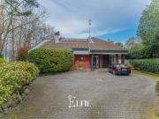 Prestigiosa villa di 400 mq in vendita, Via Luigi...