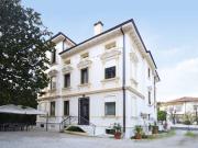 Prestigiosa villa di 400 mq in vendita, Via Tiziano...