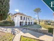 Prestigiosa villa di 430 mq in affitto, VIA...