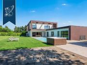 Prestigiosa villa di 440 mq in vendita Agrate Brianza,...