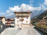 Prestigiosa villa di 461 mq Localita Prati, 31, Ala,...