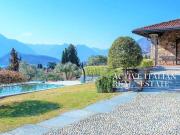 Prestigiosa villa di 474 mq in vendita, Via Camatte,...