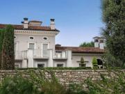 Prestigiosa villa di 487 mq in vendita, Via Giuseppe...
