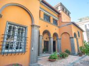 Prestigiosa villa di 600 mq in vendita Via di Villa...