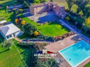 Prestigiosa villa di 650 mq in vendita Foiano della...