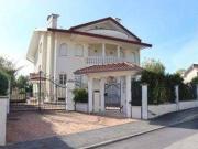 Prestigiosa villa di 650 mq in vendita Via Brigata...