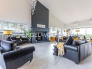 Prestigiosa villa di 700 mq in vendita, Via dei Laghi,...