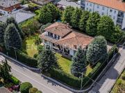 Prestigiosa villa di 700 mq in vendita, Via Papa...