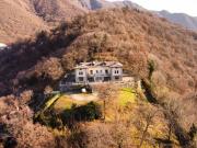 Prestigiosa villa di 880 mq in vendita Via Colle...