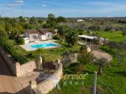 Prestigiosa Villa di Lusso con Parco Privato e Piscina