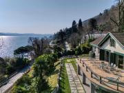 Prestigiosa villa in vendita a Belgirate con spiaggia...