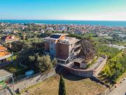 Prestigiosa villa di 1313 mq in vendita, Boissano, Liguria