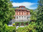 Villa di 1330 mq in vendita Varese, Lombardia