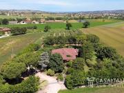 Prestigiosa villa in vendita Via 25 Aprile, 39,...