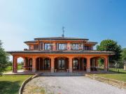Villa di 427 mq in vendita Via Benvenuto Cellini 8,...