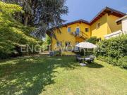 Prestigiosa villa in vendita Via Gabriele...