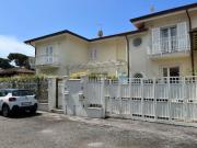 Prestigiosa villa in vendita Via Giovanni Cimabue,...