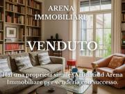 Prestigiosa villa in vendita Via Niccolò Machiavelli,...