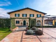 Prestigiosa villa di 746 mq in vendita, Via...
