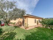 Prestigiosa villa in vendita Viale Priamo, 93, Pomezia,...