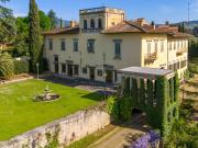 Prestigiosa Villa Storica Con Imponente Salone Di...