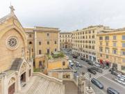 Prestigioso appartamento di 115 m² in vendita Largo...