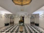 Prestigioso appartamento di 220 m² in affitto Napoli, Italia