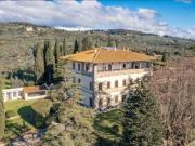 Prestigioso appartamento di 285 m² in vendita Via...