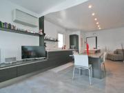 Appartamento di lusso di 120 m² in vendita Lungomare...