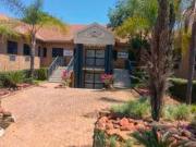 prestigious 210 m² office to let in.