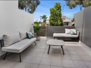 Prestigious Bulimba Location