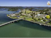 Prestigious Coastal Apartment with Panoramic Water Views