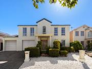 Prestigious Inner West Entertainer in Riverpark Estate