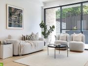 Prestigious Townhouse! Prestigious Townhouse!