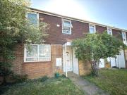 Preston Court, Lumbertubs, 3 Bedroom Terraced