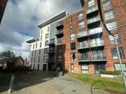 Prestwich, Longfield Centre, Manchester, 2 Bedroom Flat