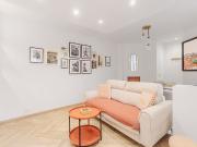 Pretty home, Paris Amsterdam Apartments for Rent