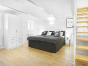 Pretty & new 3 rooms Maisonette apartment in center of...
