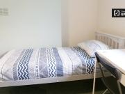 Pretty room to rent in 9 bedroom house in Stoneybatter
