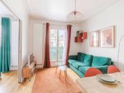 Pretty studio near school, Paris