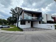 VENTA CASA EN PASEO DEL PARQUE TRES MARIAS MORELIA