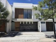 Preventa Casa Punto Sur Este