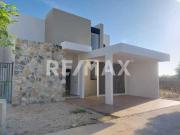 Preventa de bonita casa en Cholul