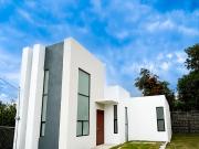 PREVENTA DE CASAS CON PREMIO AL MEJOR DISEÑO DE 1 PLANTA...