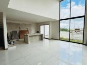 Preventa en Fracc. Paseo de la Reina/Monte Magno 4...