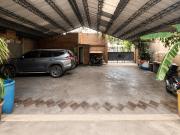Prime 416 sqm Property in Tondo Manila | 7 Car Garage |...