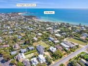 Prime Beleura Hill Opportunity with Bay Views